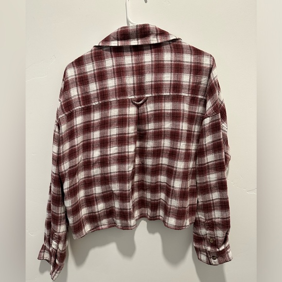 american eagle cropped flannel - Picture 2 of 3